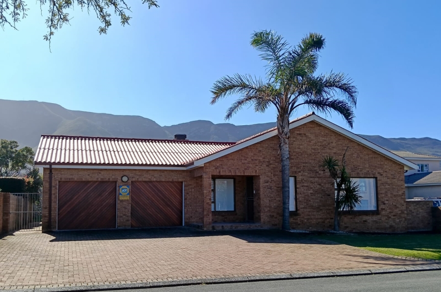 To Let 4 Bedroom Property for Rent in Vermont Western Cape